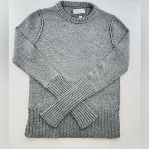 AMERICAN EAGLE OUTFITTERS GRAY SWEATER SIZE MEDIUM